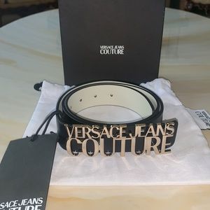 NWT!1 DAY SALE! Authentic VersaceJeansCouture Belt